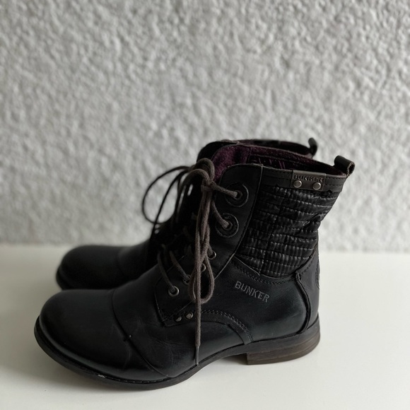 BUNKER Eur 38 Womens 7 Black Lace Up Leather Boots Purple Lining Grunge 90s Funk - Picture 4 of 12